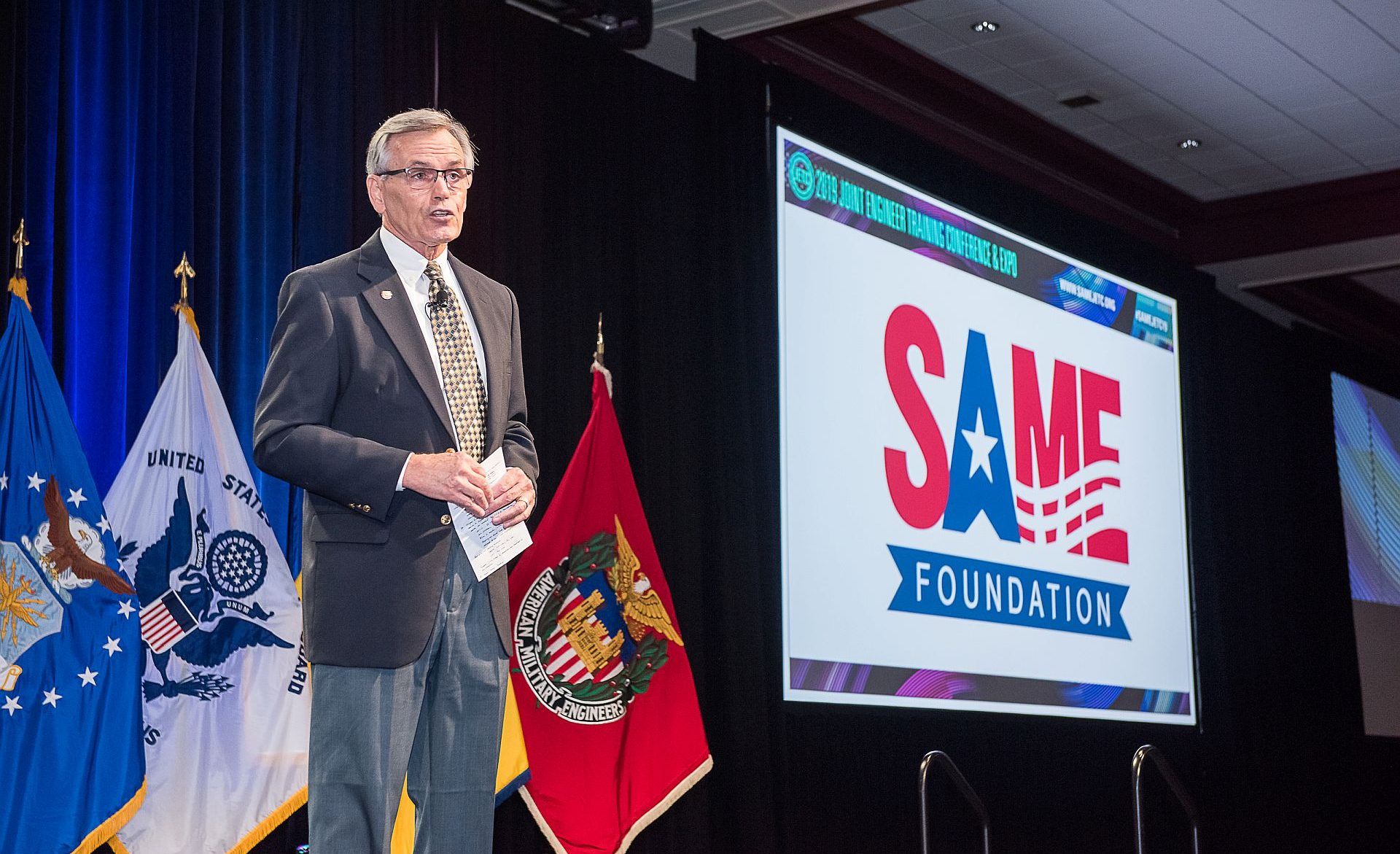 SAME Foundation President John Mogge introduces the Society's first Leader Development Program class
